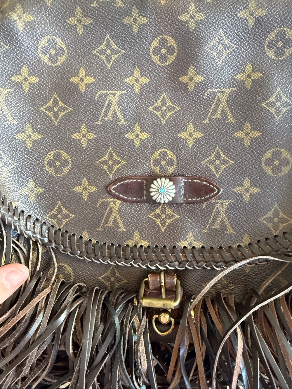 LV Monogram Bag, Altered Fringe DIY - Picture 11 of 17